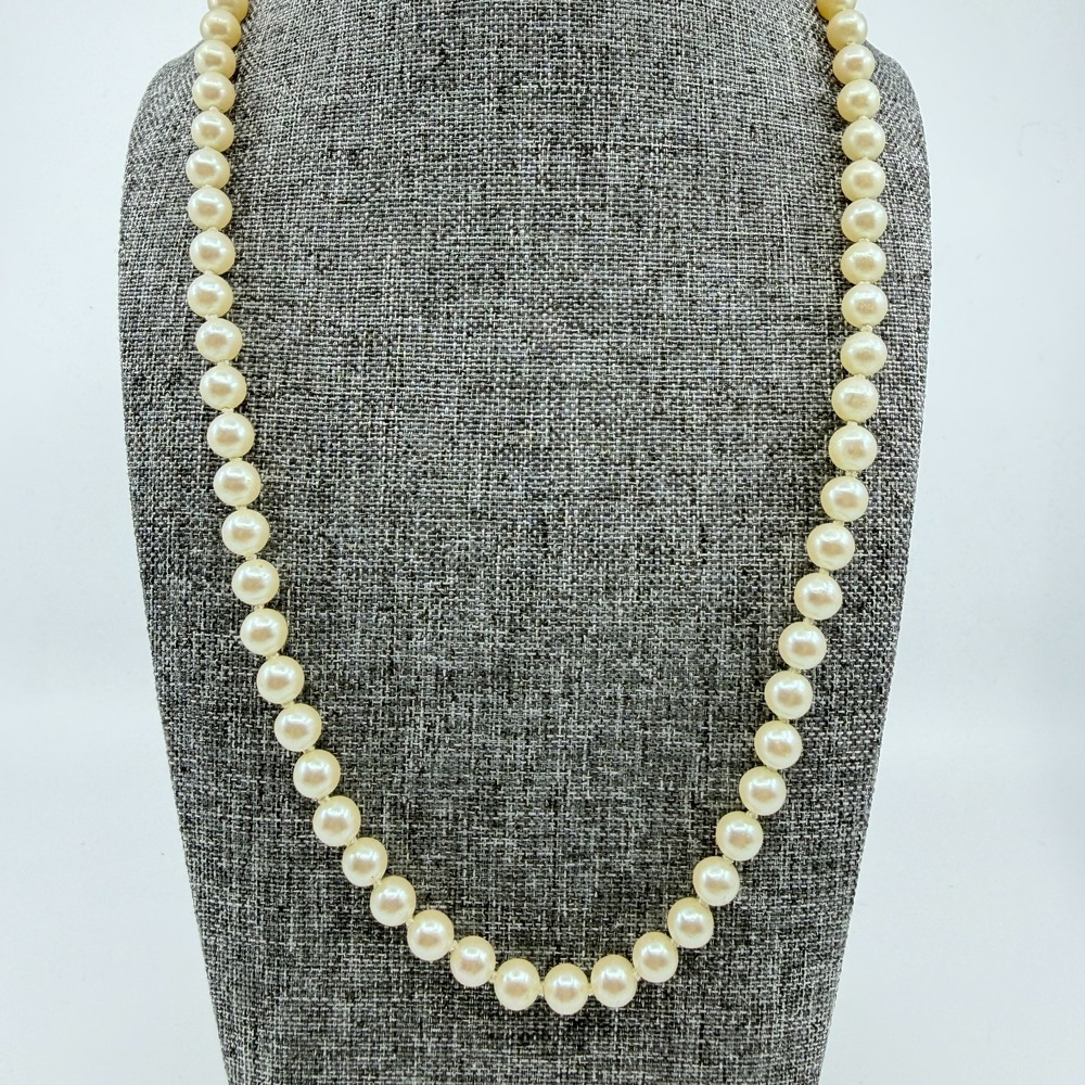 Vintage Cream Faux Pearl Single Strand Necklace 23in Statement Jewelry